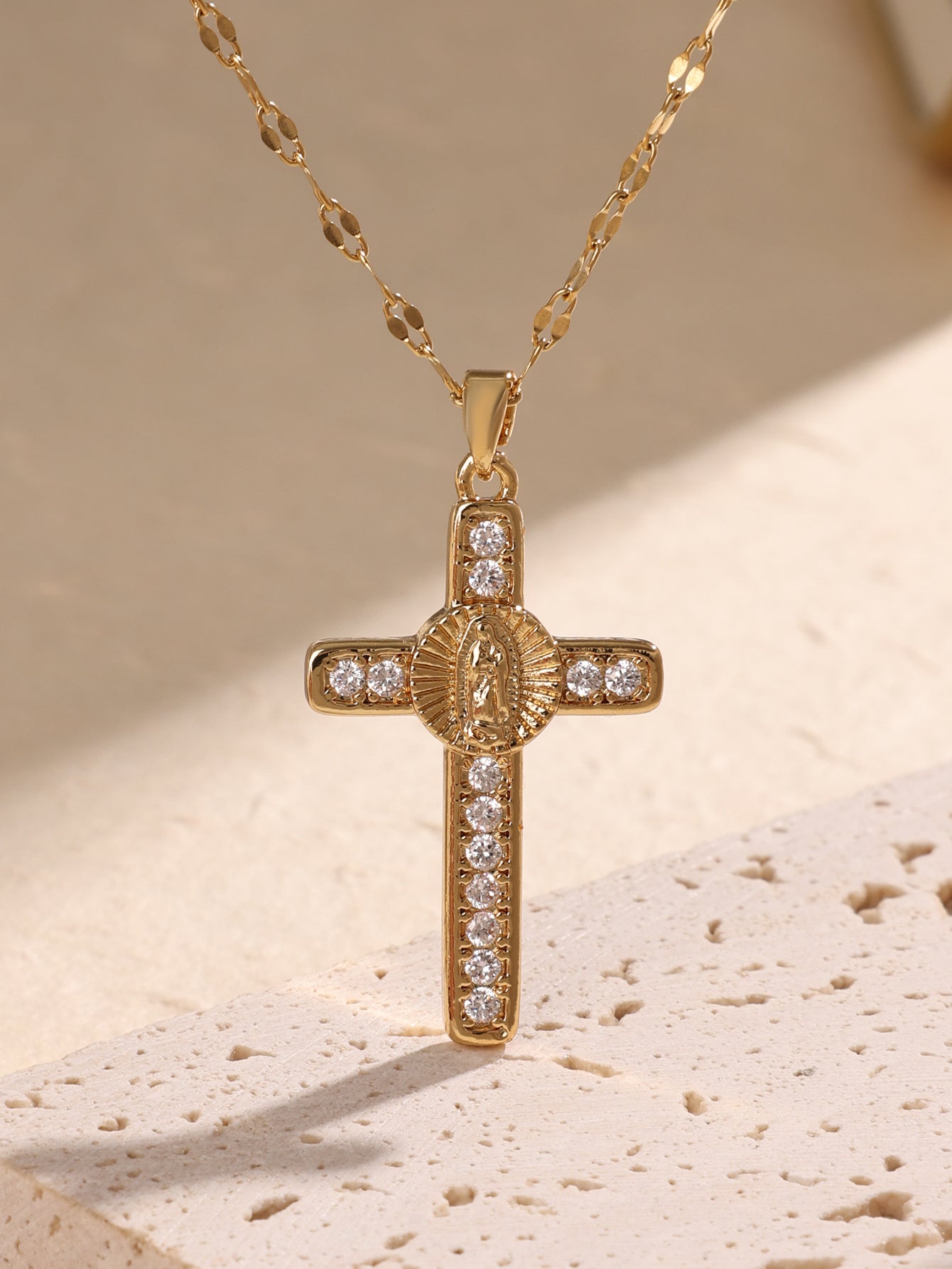 Cross Necklaces, High-end Stainless Steel Necklaces, Women's Collarbone Chains, Hot Selling Accessories For Women